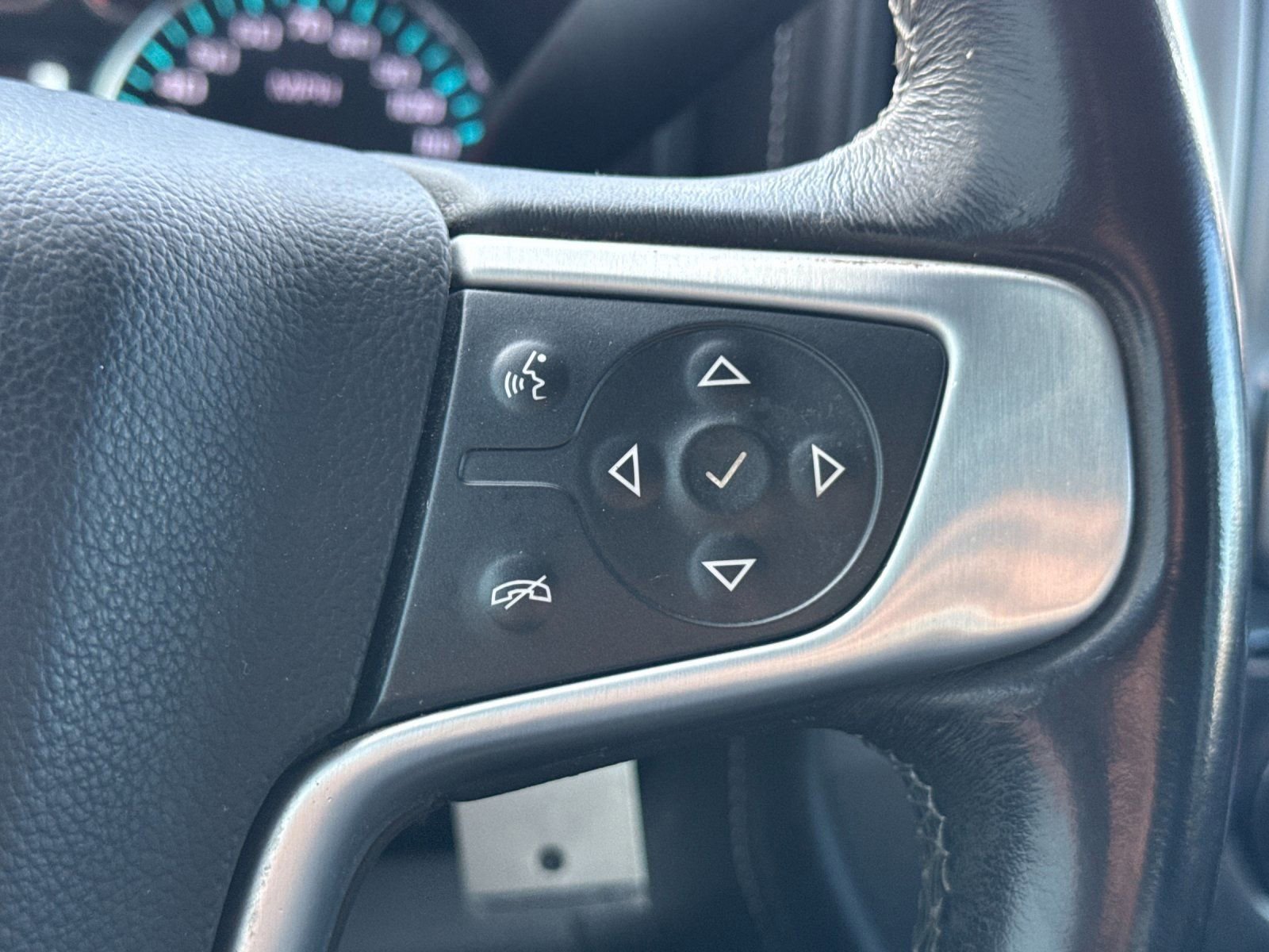 Used 2018 GMC Sierra 1500 SLT w/ Suspension Package, Off-Road image 26