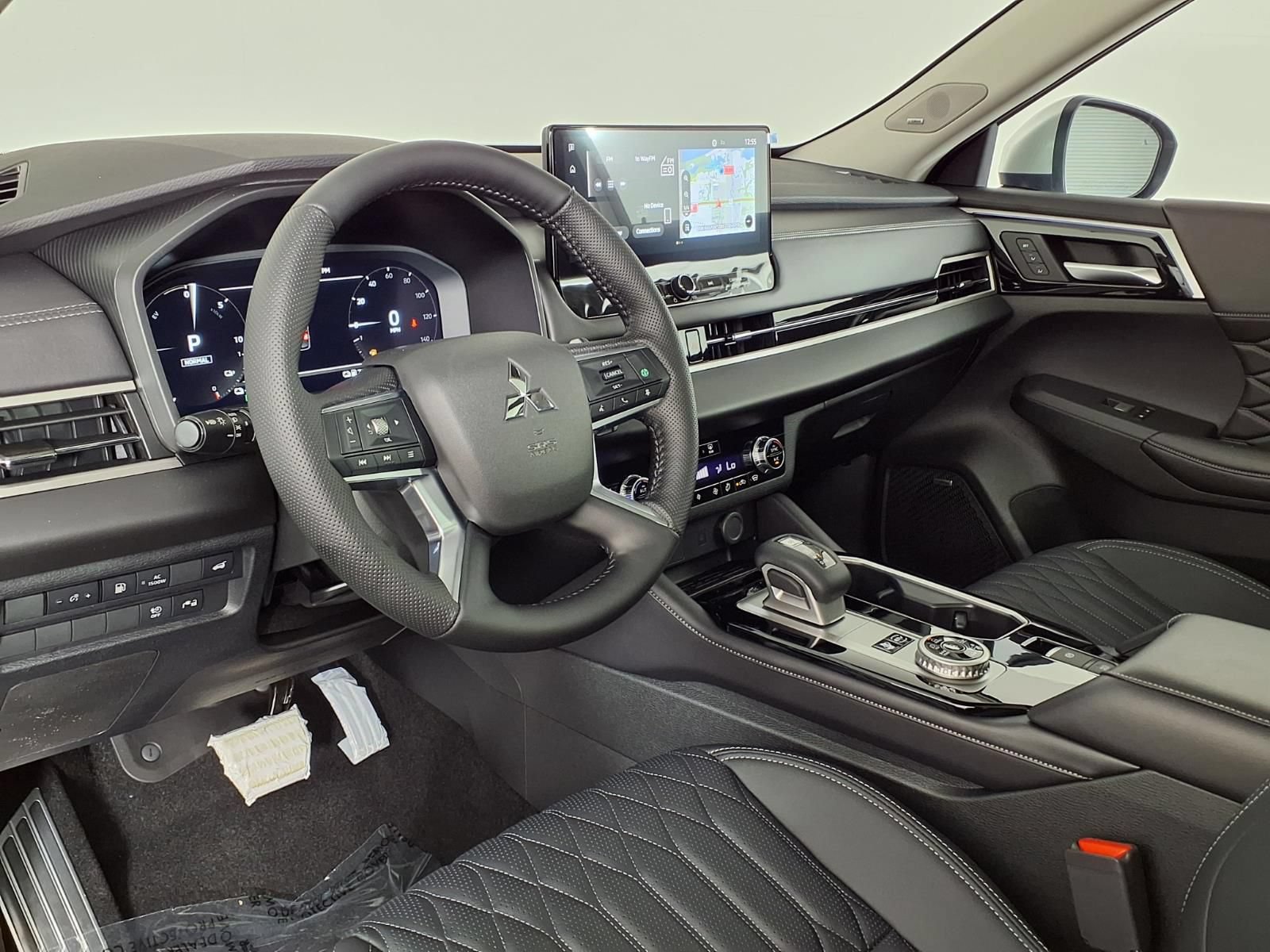 New 2026 Mitsubishi Outlander SEL AWD/4WD image 15