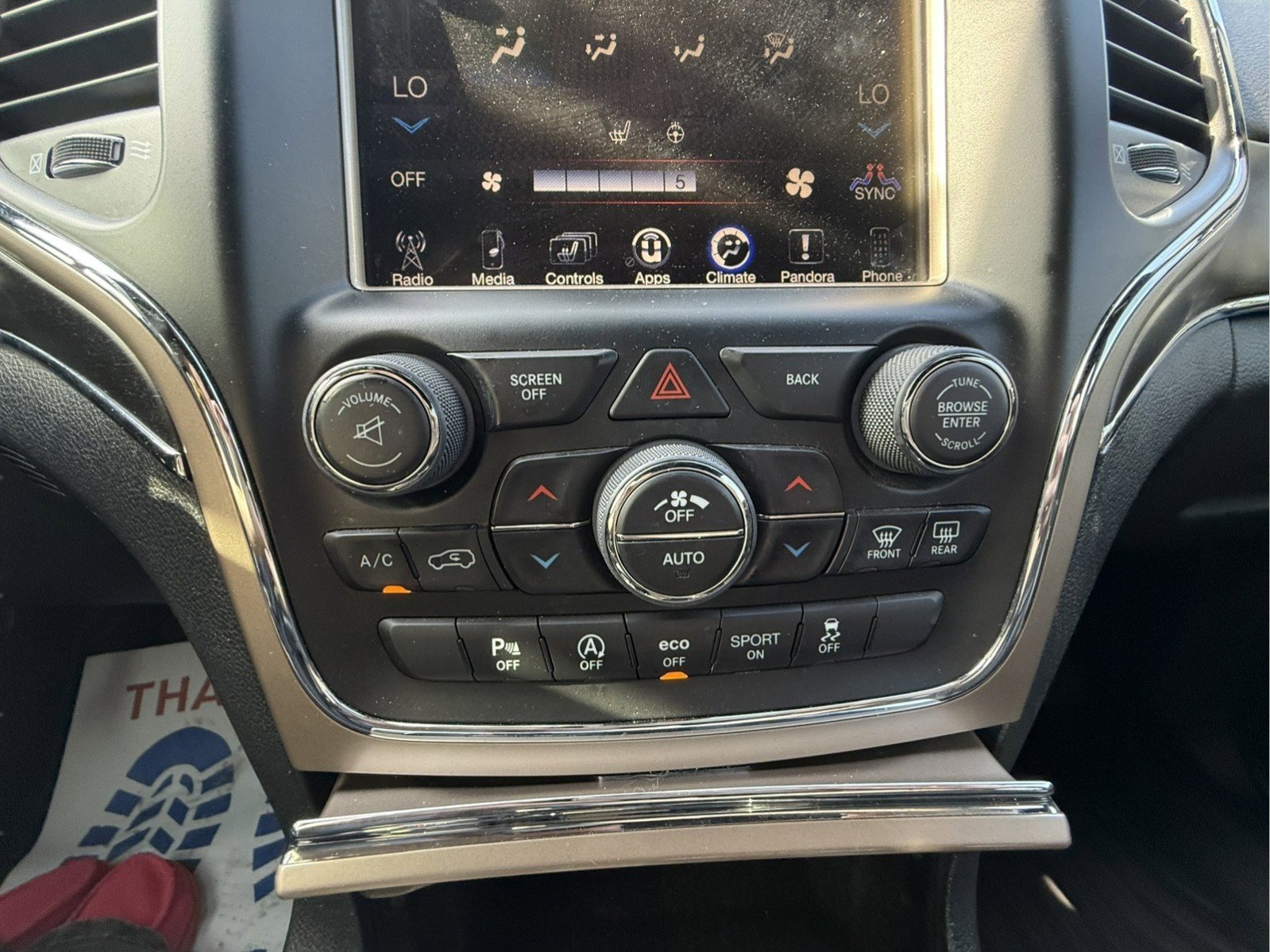 Used 2016 Jeep Grand Cherokee Limited image 18