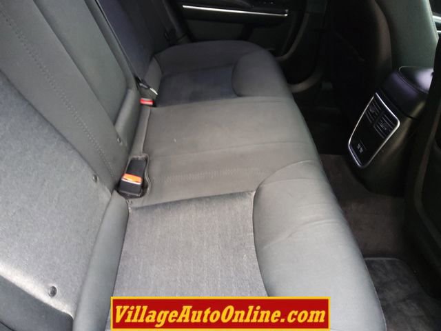 Used 2018 Chrysler 300 Touring w/ Sport Appearance Package image 35