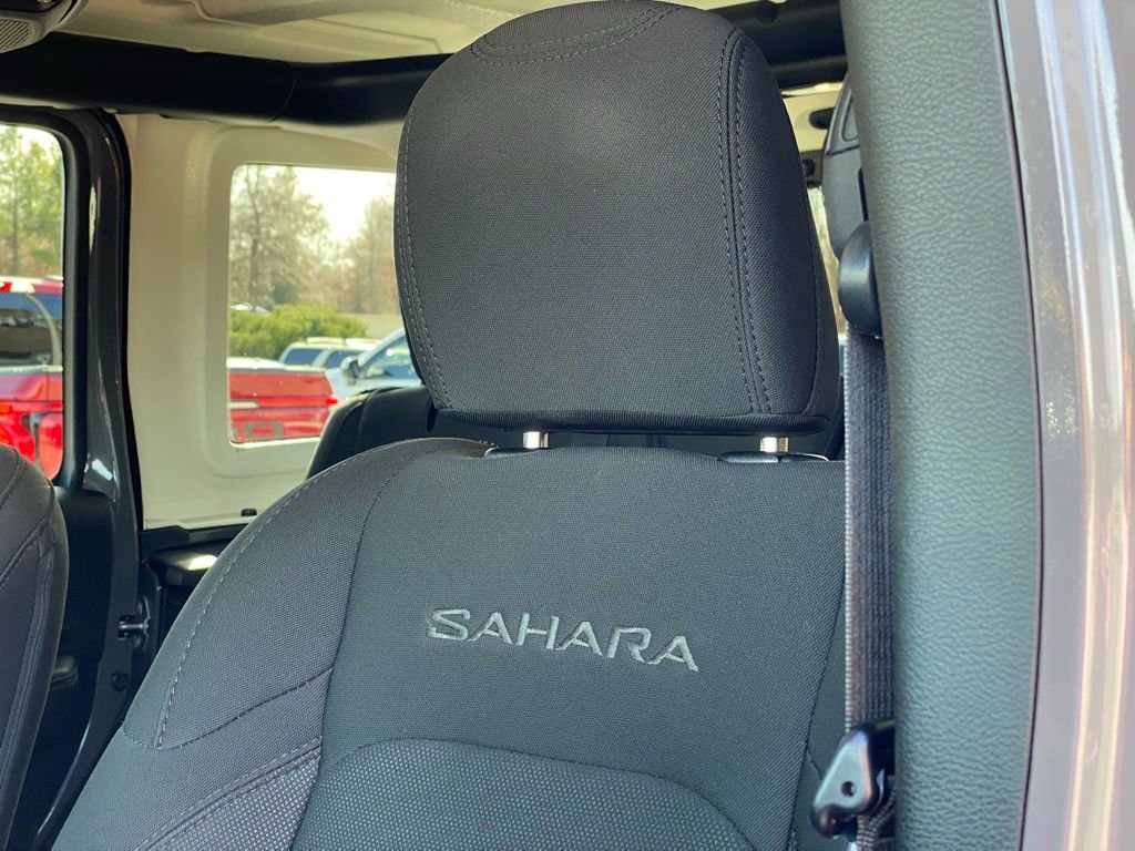 Used 2020 Jeep Wrangler Unlimited Sahara image 23