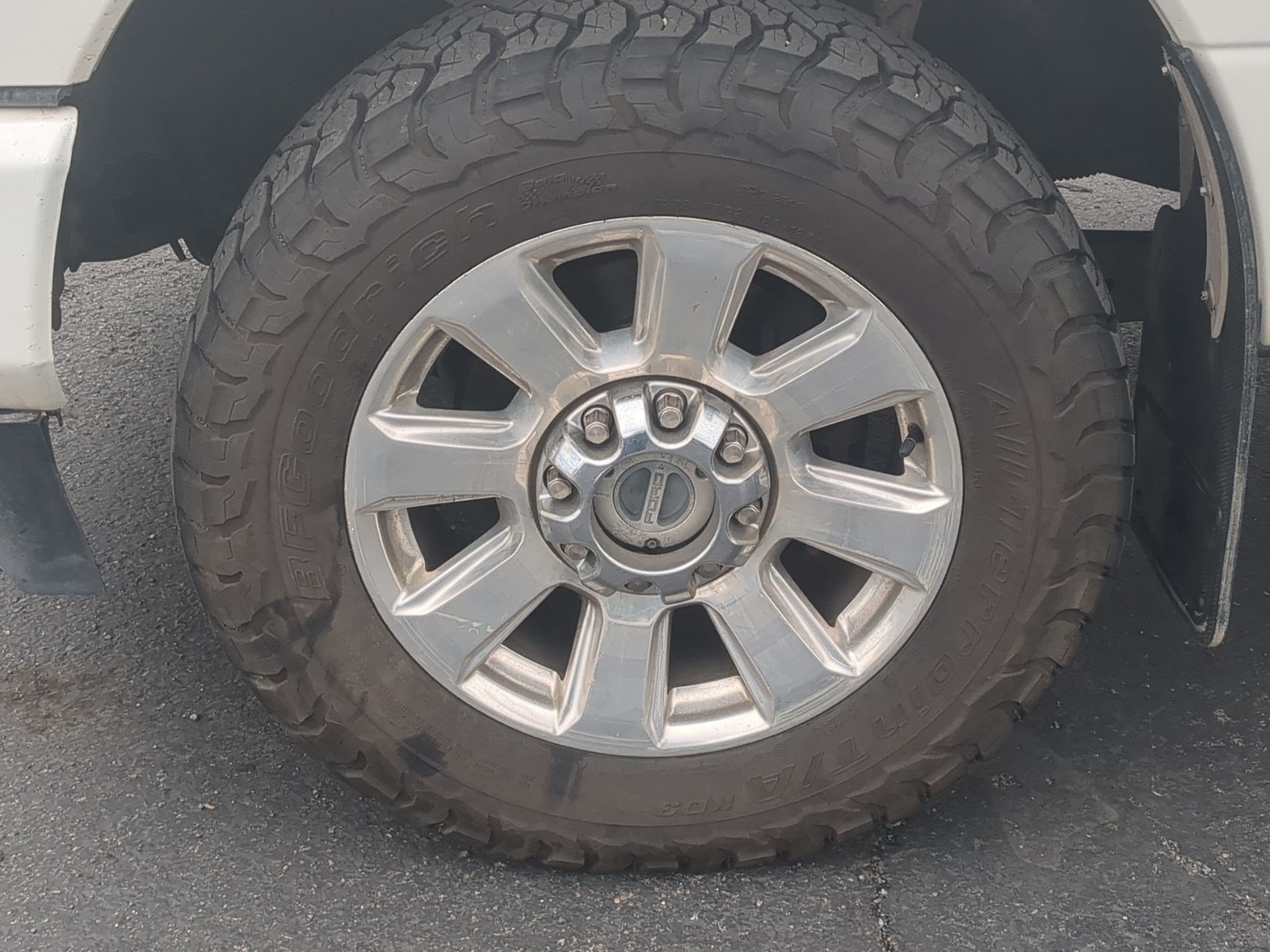 Used 2021 Ford F350 Platinum AWD/4WD image 14