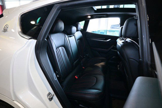 Used 2019 Maserati Levante GranLusso AWD/4WD image 29