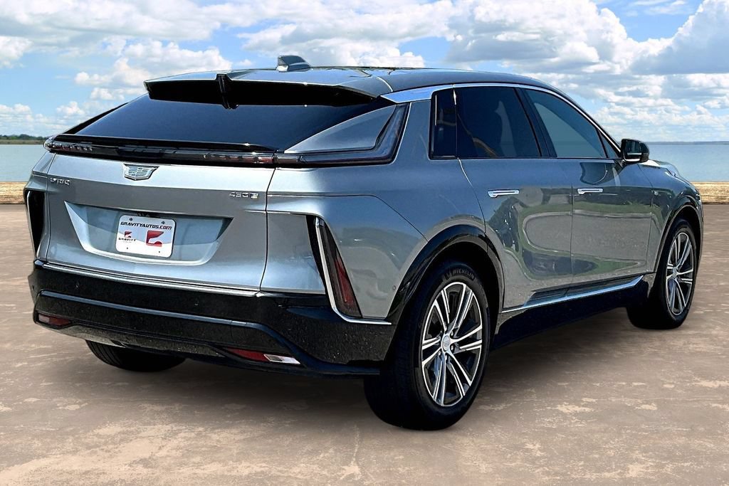 Used 2024 Cadillac Lyriq Luxury RWD image 4