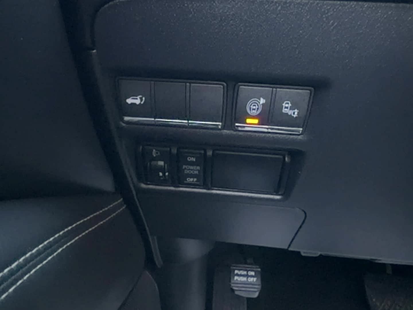 Used 2017 INFINITI QX80 2WD w/ Driver Assistance Package image 20