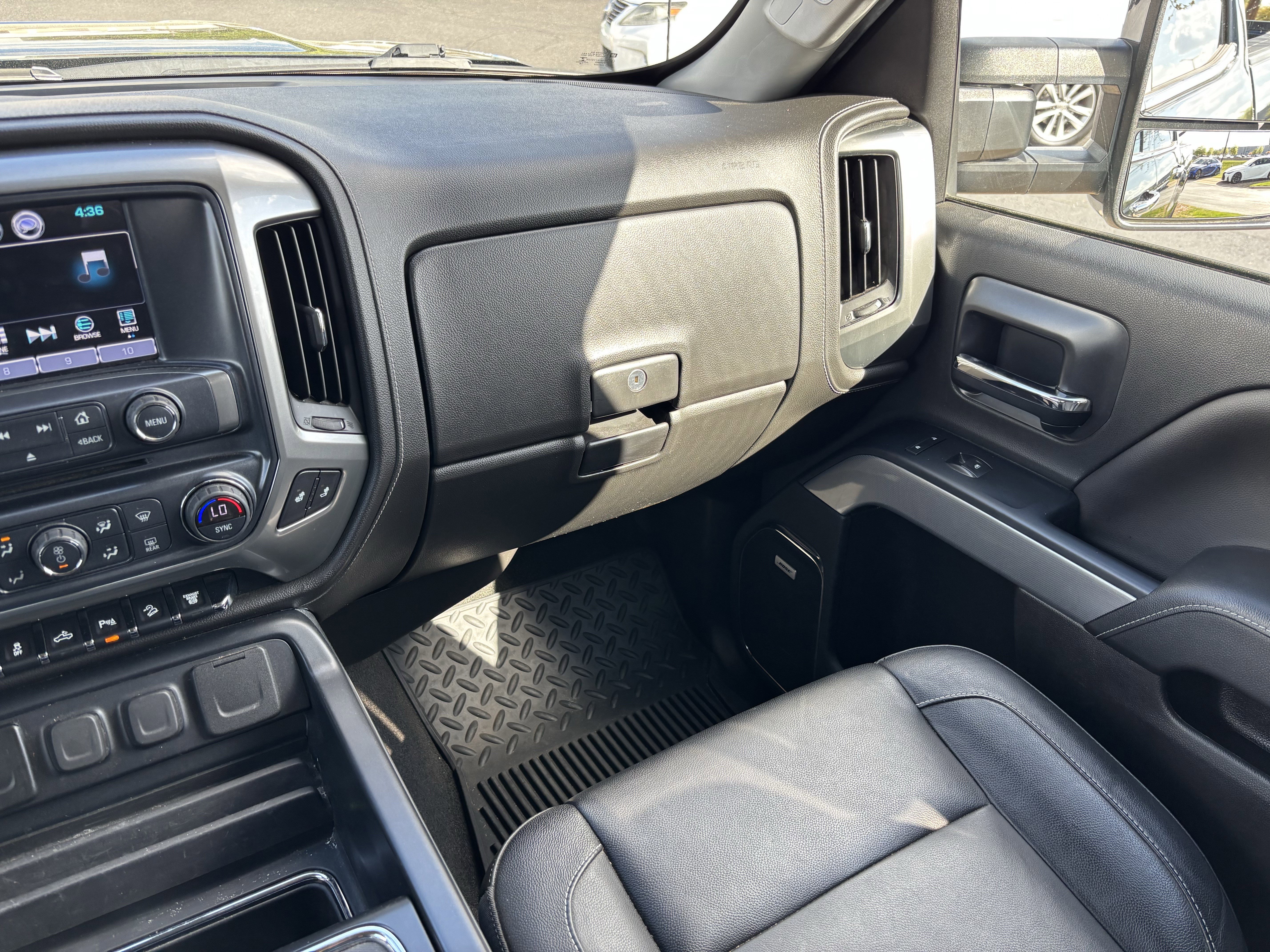 Used 2018 Chevrolet Silverado 2500 LTZ w/ Duramax Plus Package image 28