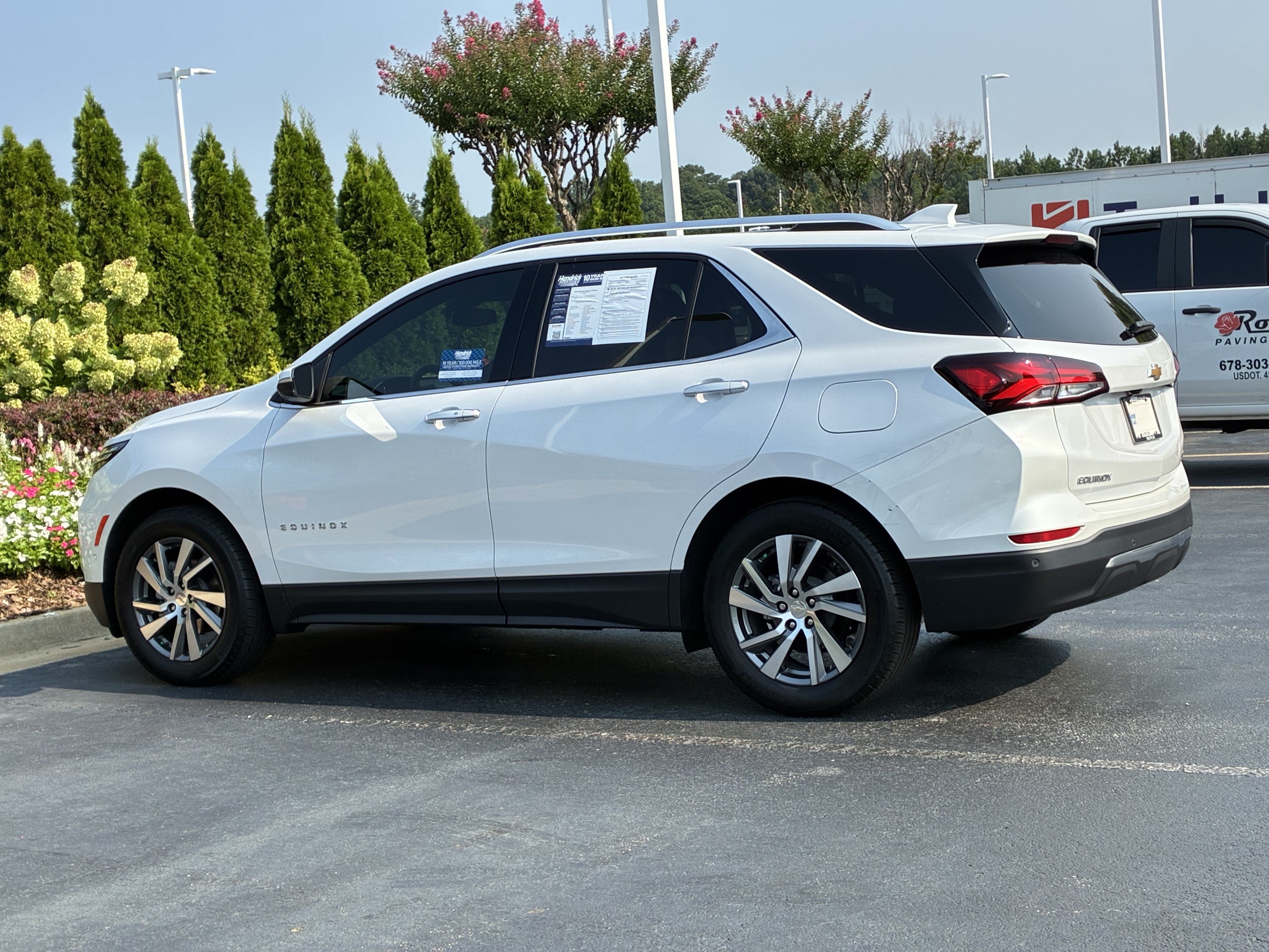Used 2024 Chevrolet Equinox Premier FWD image 9