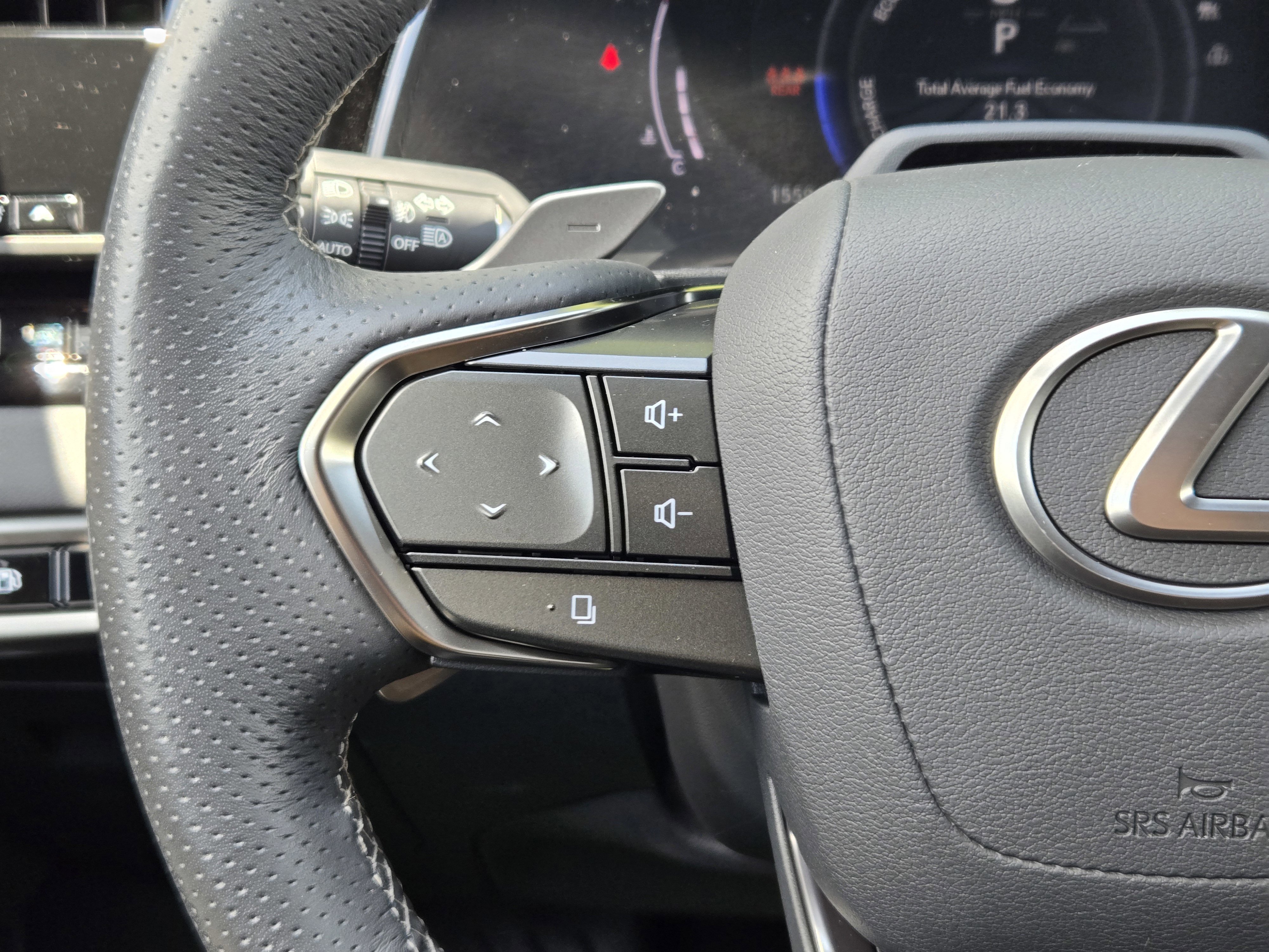 Used 2023 Lexus RX 500h F Sport w/ Cold Area Package AWD/4WD image 25