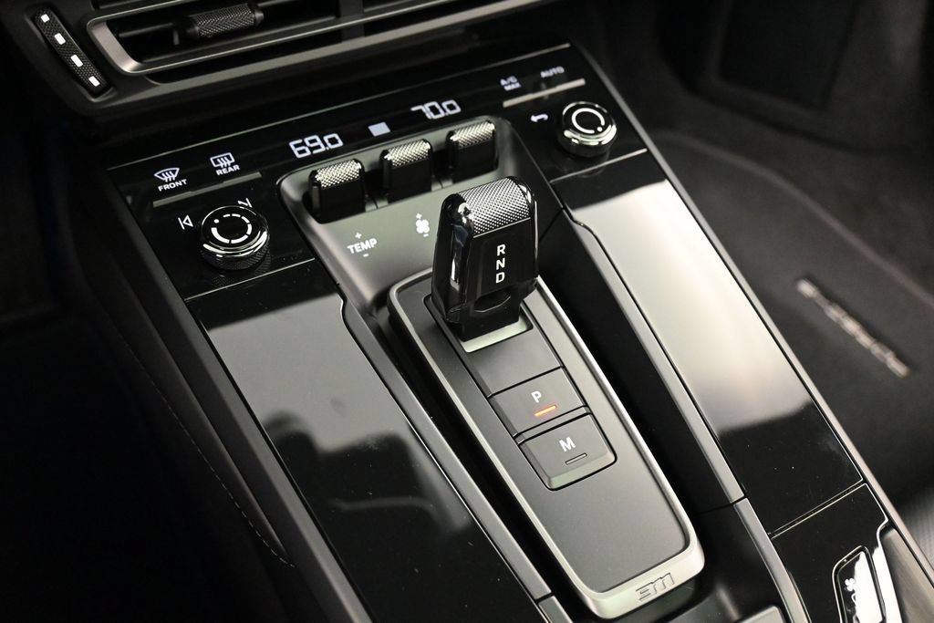 Certified 2024 Porsche 911 Carrera GTS RWD image 22
