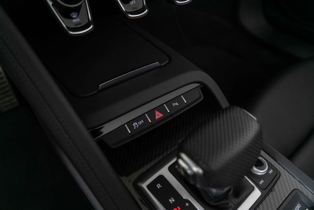 Used 2021 Audi R8 V10 image 21