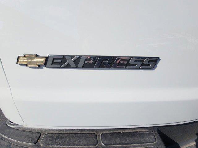 New 2025 Chevrolet Express 2500 w/ Driver Convenience Package RWD image 28