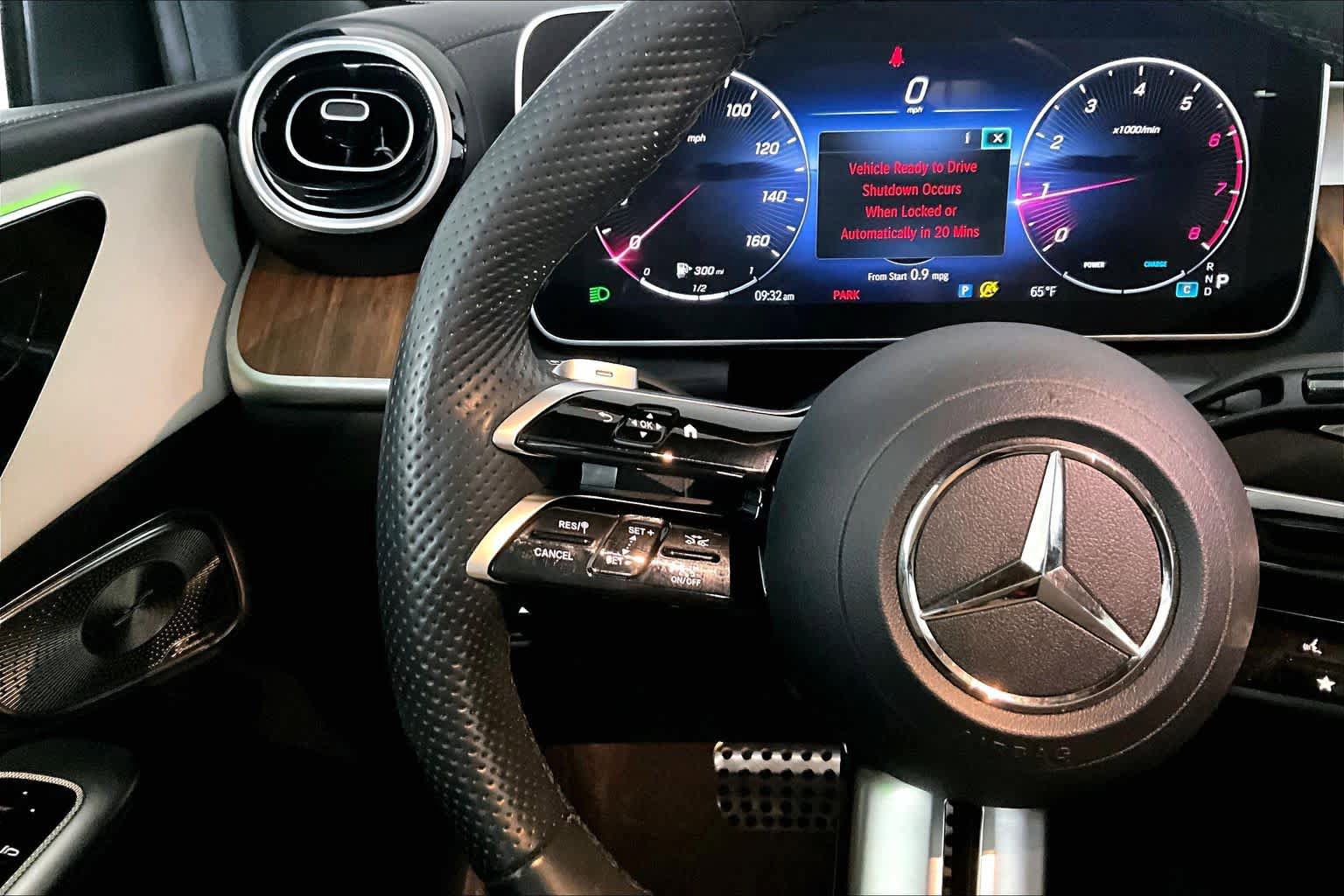 Used 2023 Mercedes-Benz GLC 300 4MATIC image 24