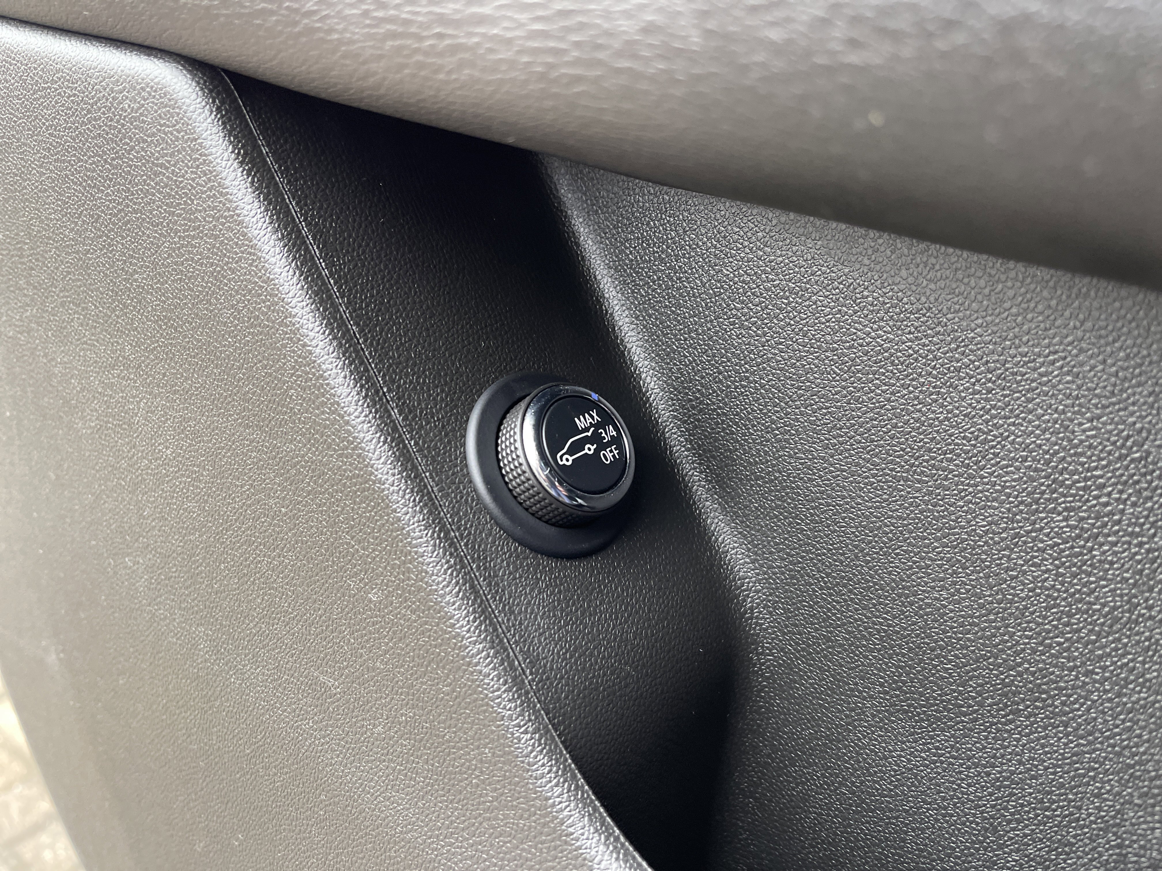 Used 2023 Cadillac XT6 Sport w/ Technology Package image 17