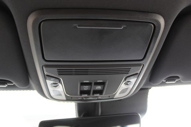 Used 2025 Honda Ridgeline Black Edition image 25