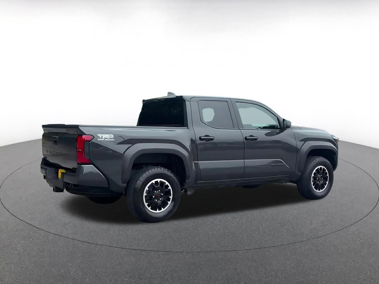 Used 2025 Toyota Tacoma TRD Off-Road AWD/4WD image 15