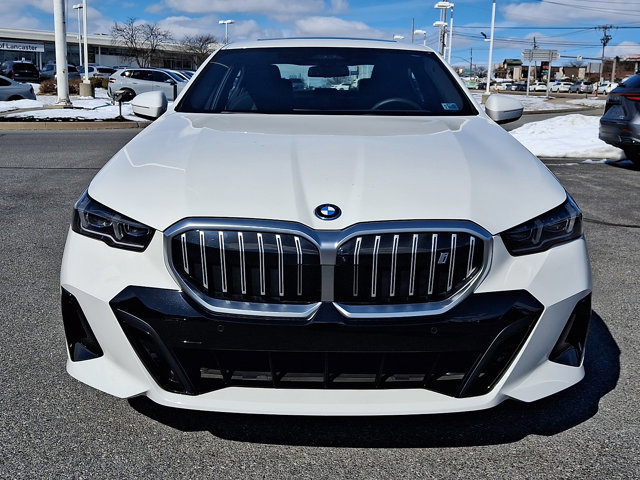Certified 2025 BMW i5 xDrive40 w/ M Sport Package AWD/4WD image 2