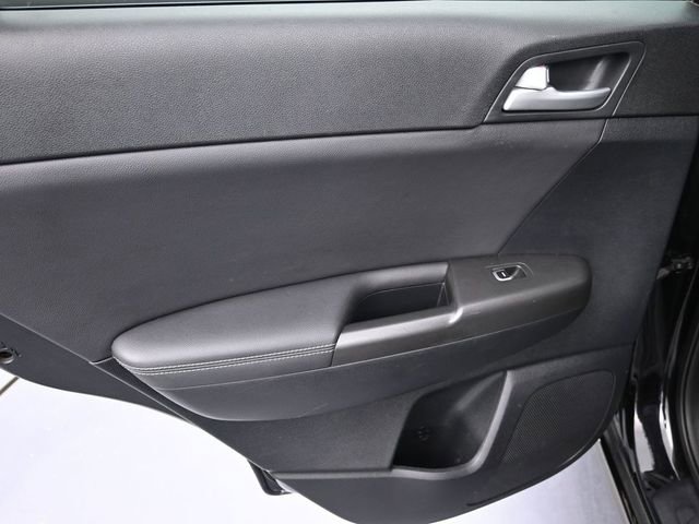 Used 2020 Kia Sportage S image 28