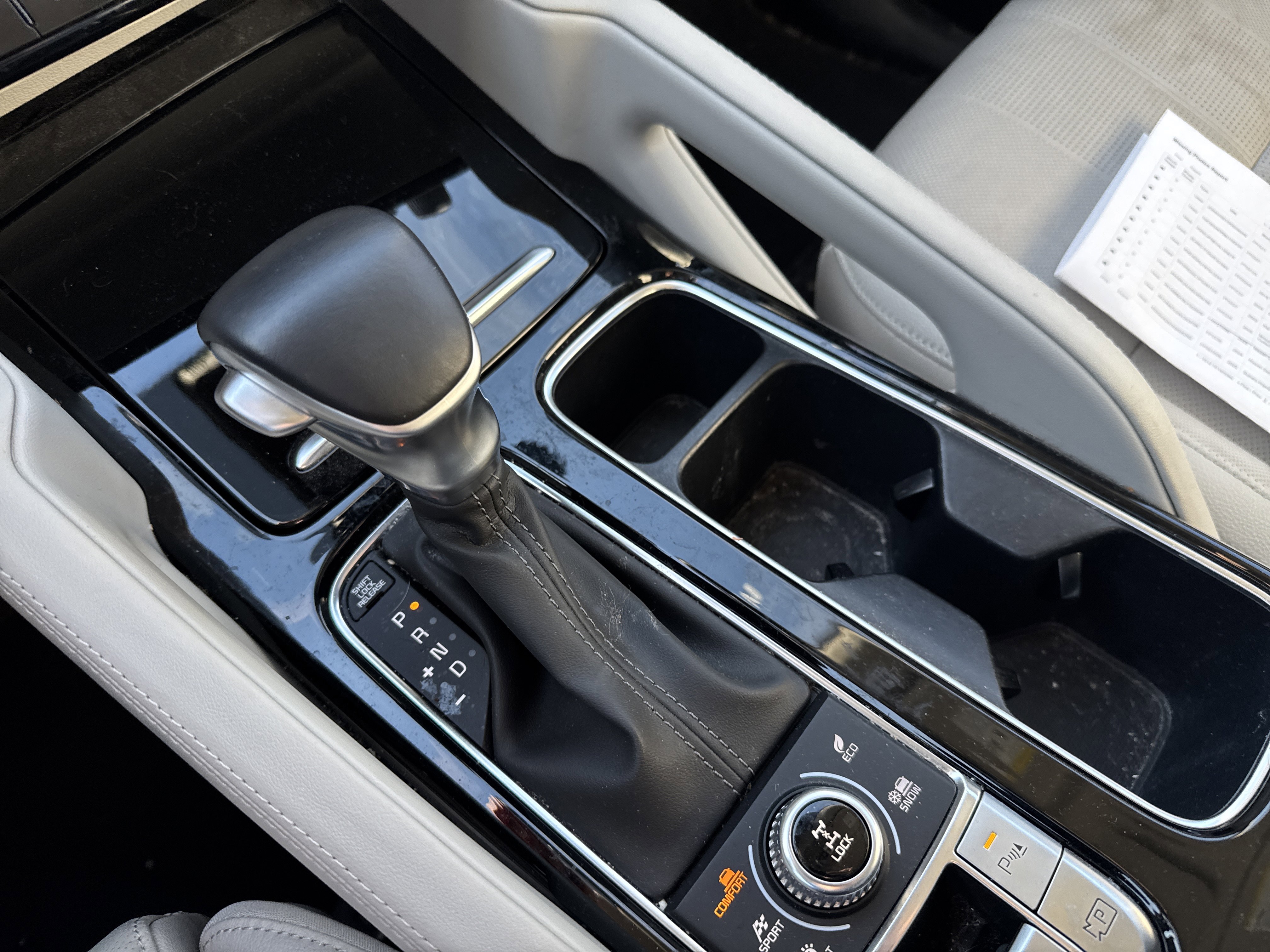 Used 2023 Kia Telluride SX image 25