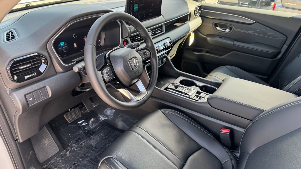 New 2026 Honda Pilot Touring image 10
