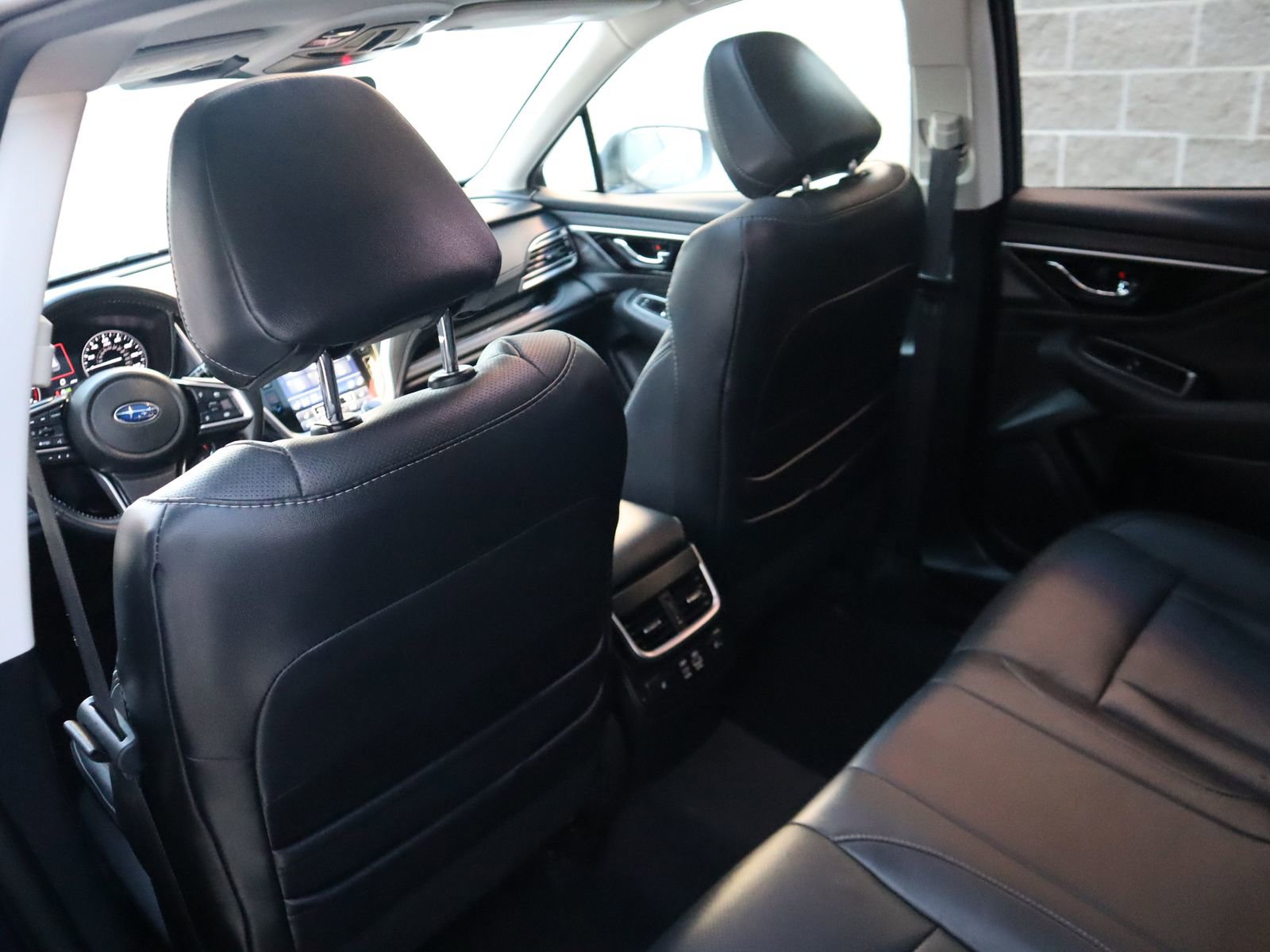 Used 2024 Subaru Outback Limited image 43