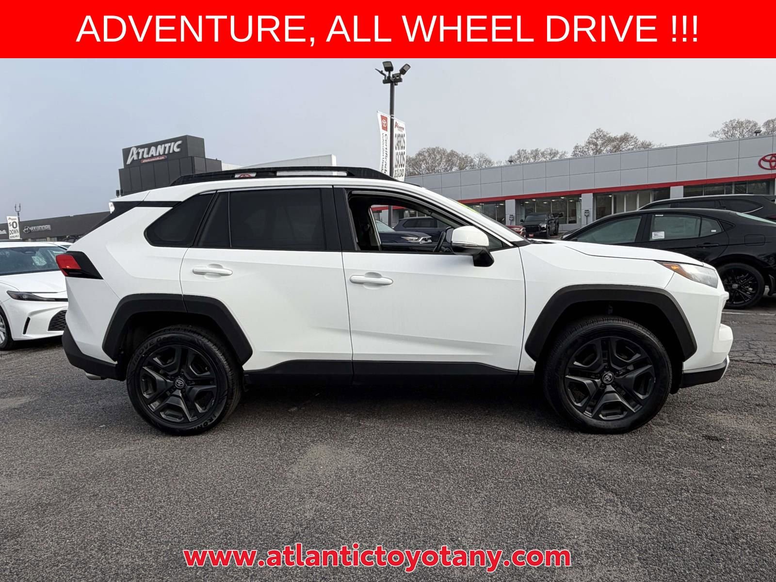 Used 2024 Toyota RAV4 Adventure AWD/4WD image 9
