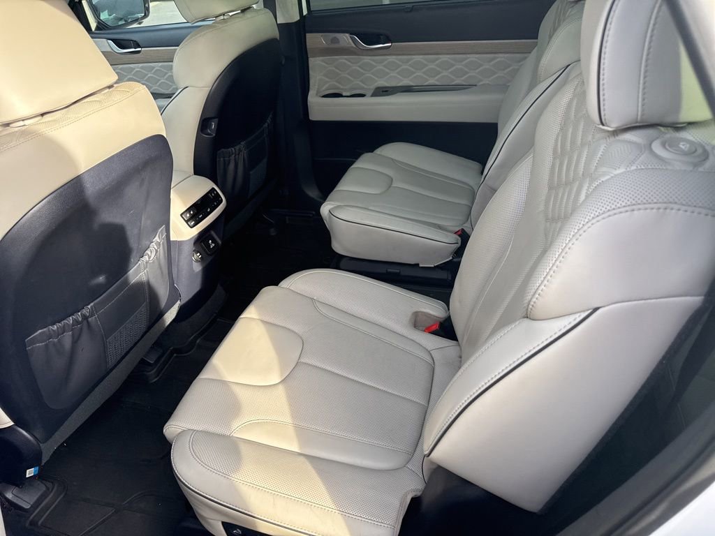 Used 2022 Hyundai Palisade Calligraphy w/ Winter Package image 9