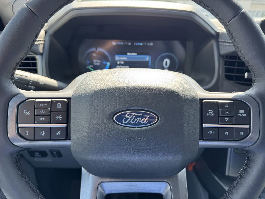 Used 2025 Ford F150 Lightning Flash AWD/4WD image 24