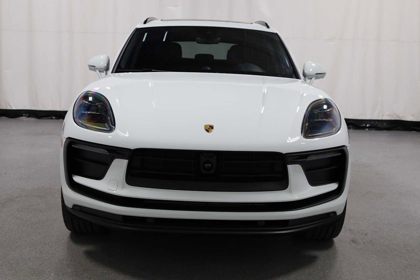 New 2026 Porsche Macan image 14