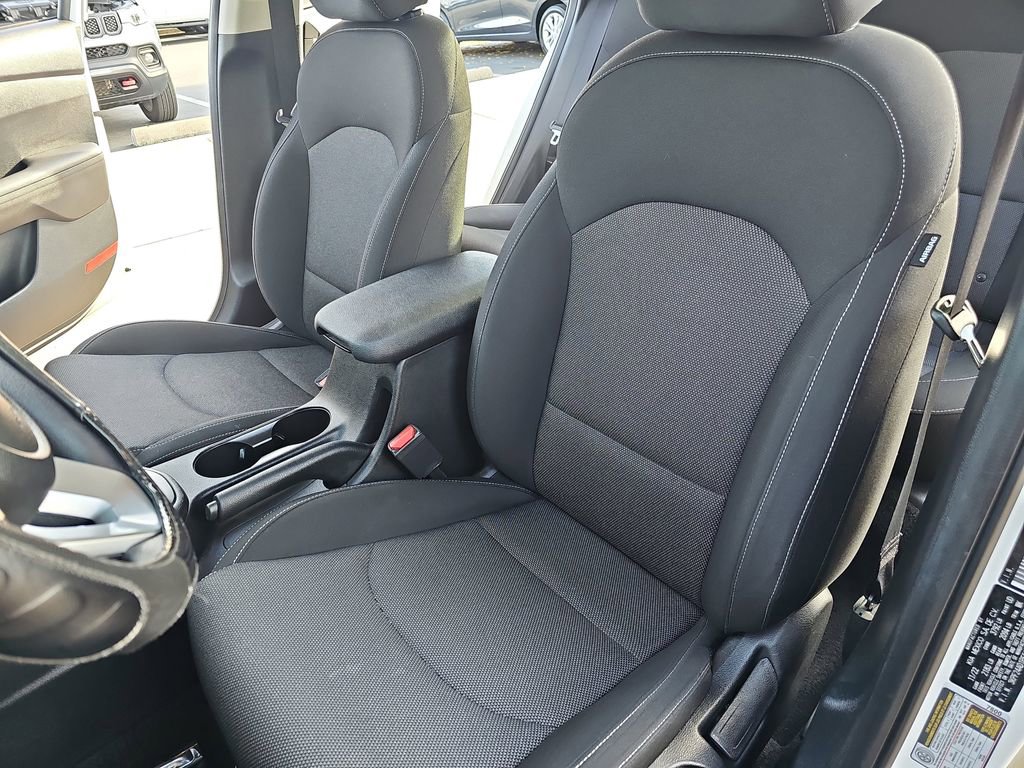 Used 2023 Kia Forte LX image 15