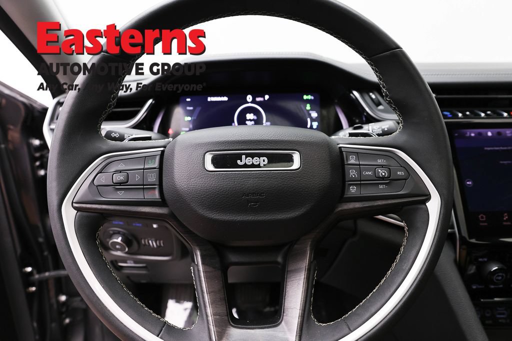 Used 2022 Jeep Grand Cherokee Limited 4xe w/ Luxury Tech Group II AWD/4WD image 10