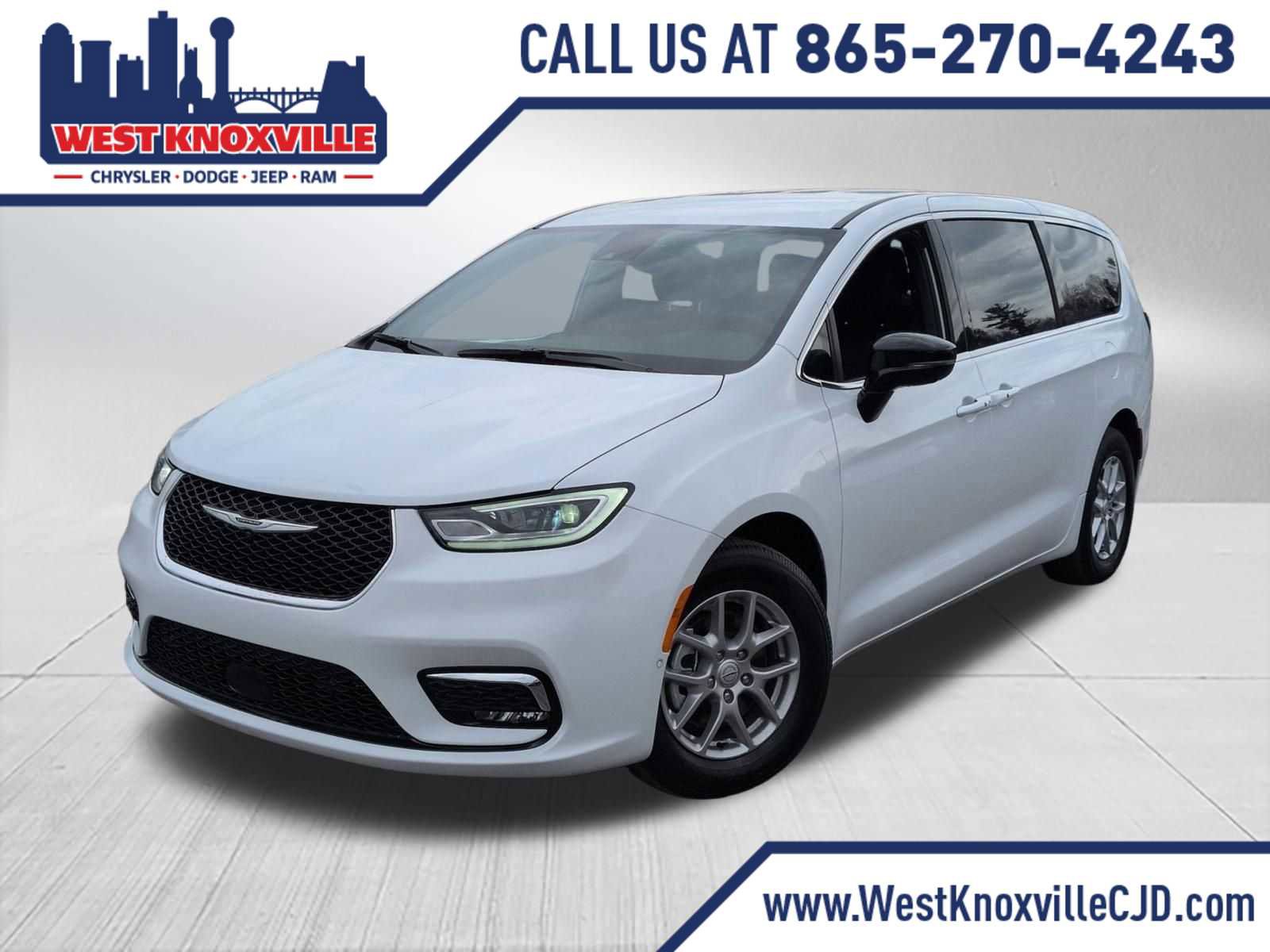 New 2026 Chrysler Pacifica Select