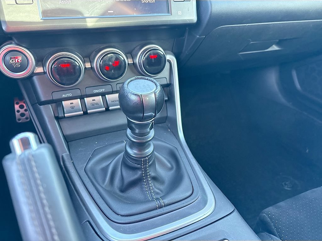 Used 2024 Toyota GR86 Premium RWD image 16