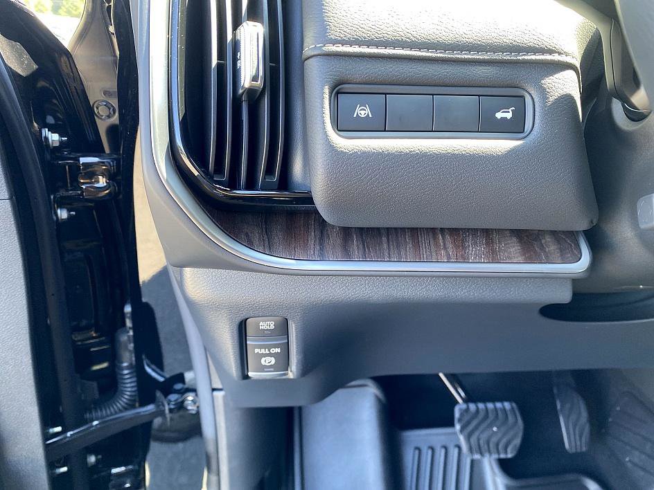 New 2026 Nissan Armada SL image 9