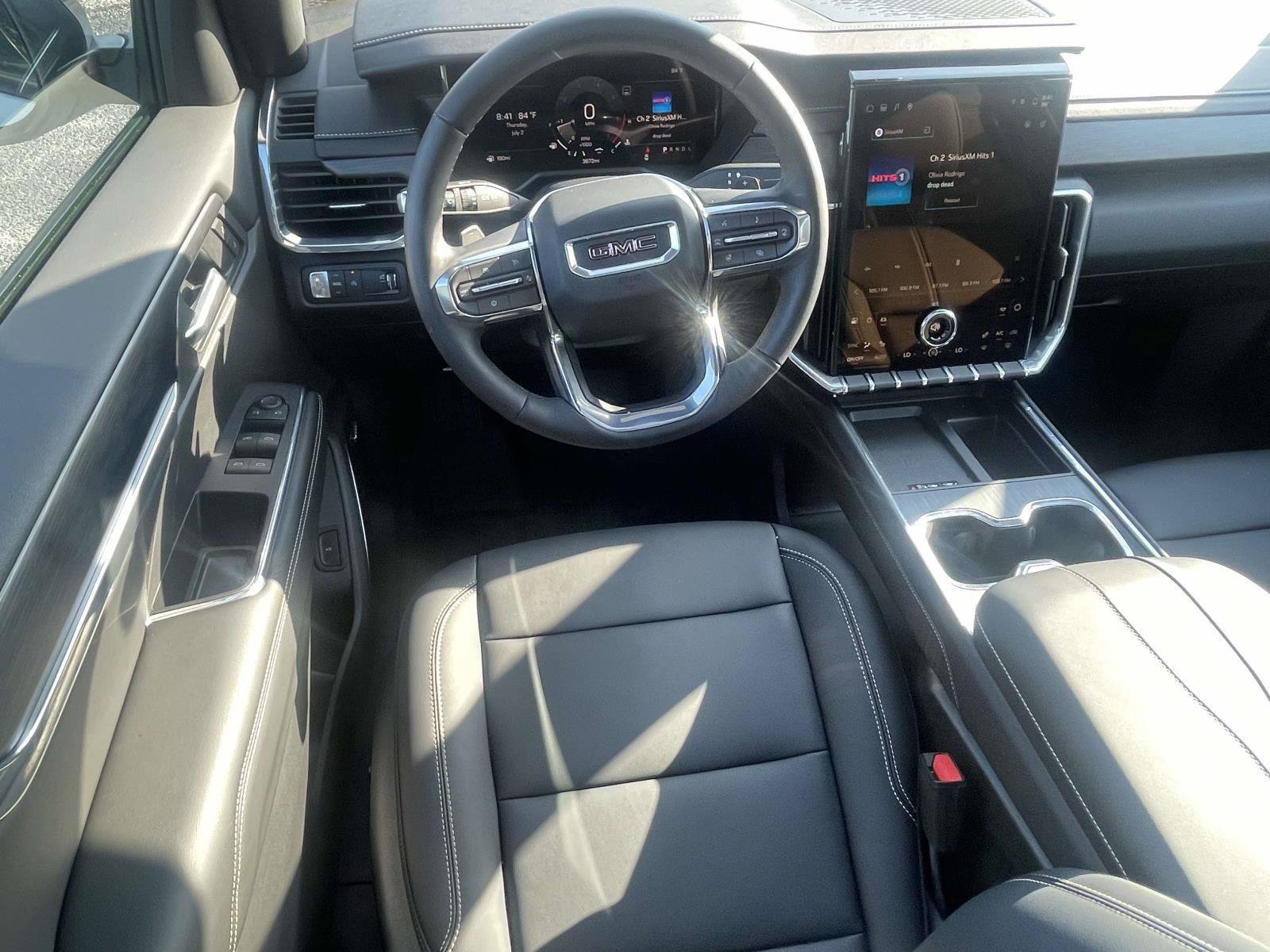 Certified 2026 GMC Acadia Elevation w/ Elevation Premium Package FWD image 14