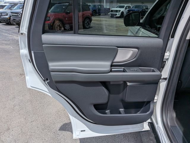 New 2026 Ford Expedition Active RWD image 17