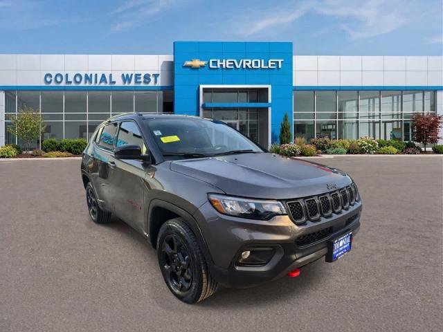 Used 2024 Jeep Compass Trailhawk AWD/4WD image 15