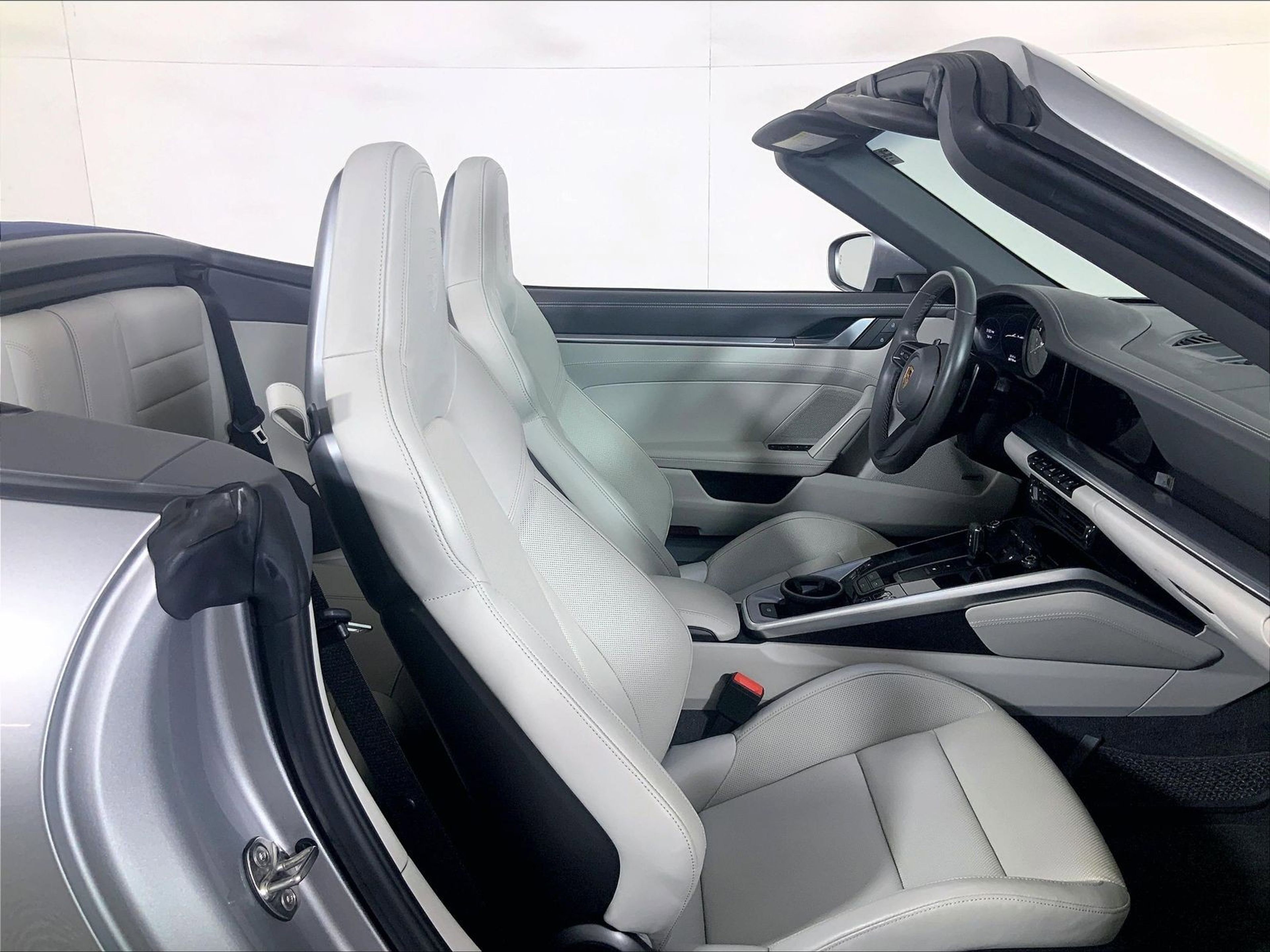 Certified 2022 Porsche 911 Carrera RWD image 18