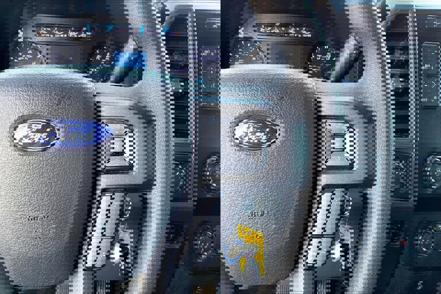 Used 2022 Ford F250 XL w/ Power Equipment Group image 25