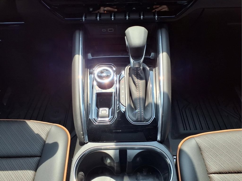 New 2026 GMC Canyon AT4 w/ AT4 Premium Package AWD/4WD image 18