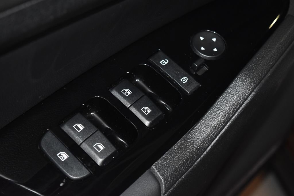 Used 2023 Kia Sportage X-Line w/ X-Line Premium Package AWD/4WD image 5