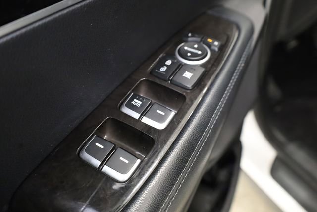 Used 2017 Kia Sorento LX w/ LX Convenience Package image 15