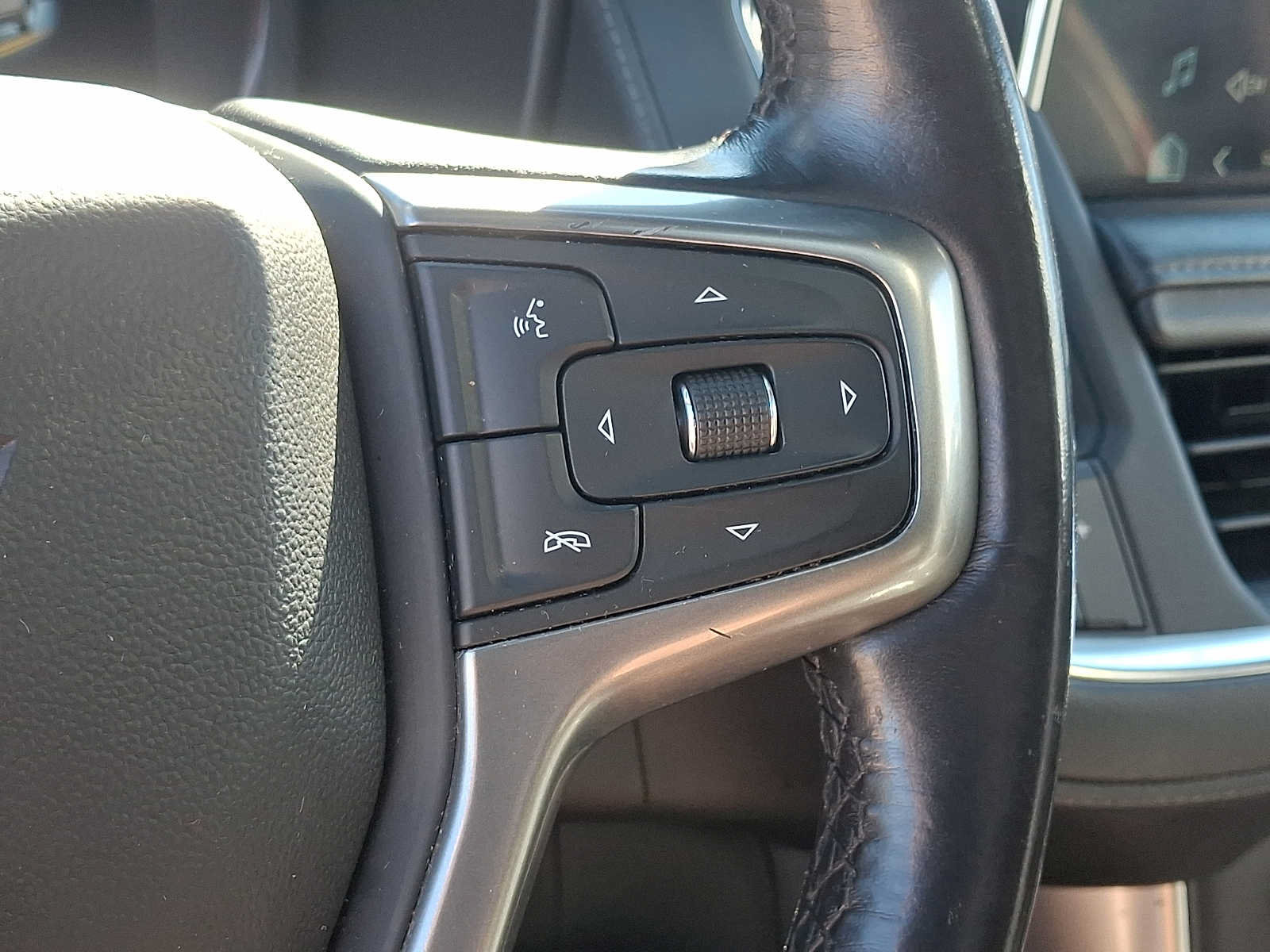 Used 2023 Chevrolet Tahoe LT AWD/4WD image 23