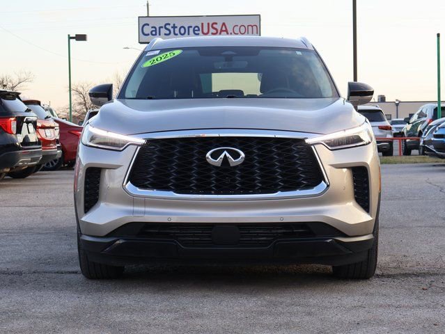 Used 2025 INFINITI QX60 Luxe image 3