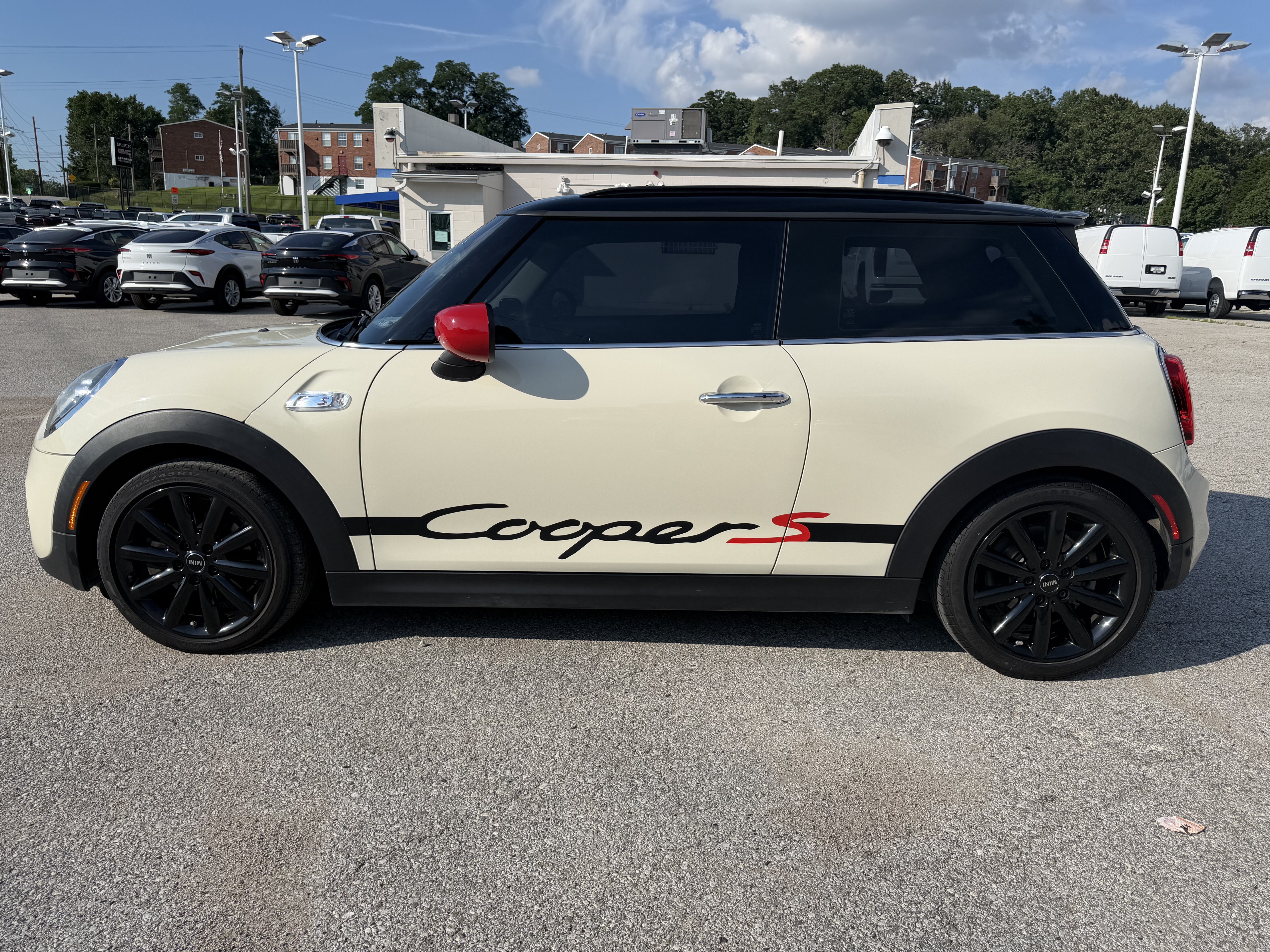 Used 2021 MINI Cooper S w/ 6.5" Touchscreen Package FWD image 4