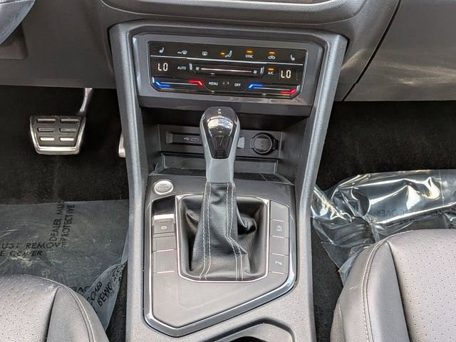 Certified 2023 Volkswagen Tiguan SE R-Line image 19