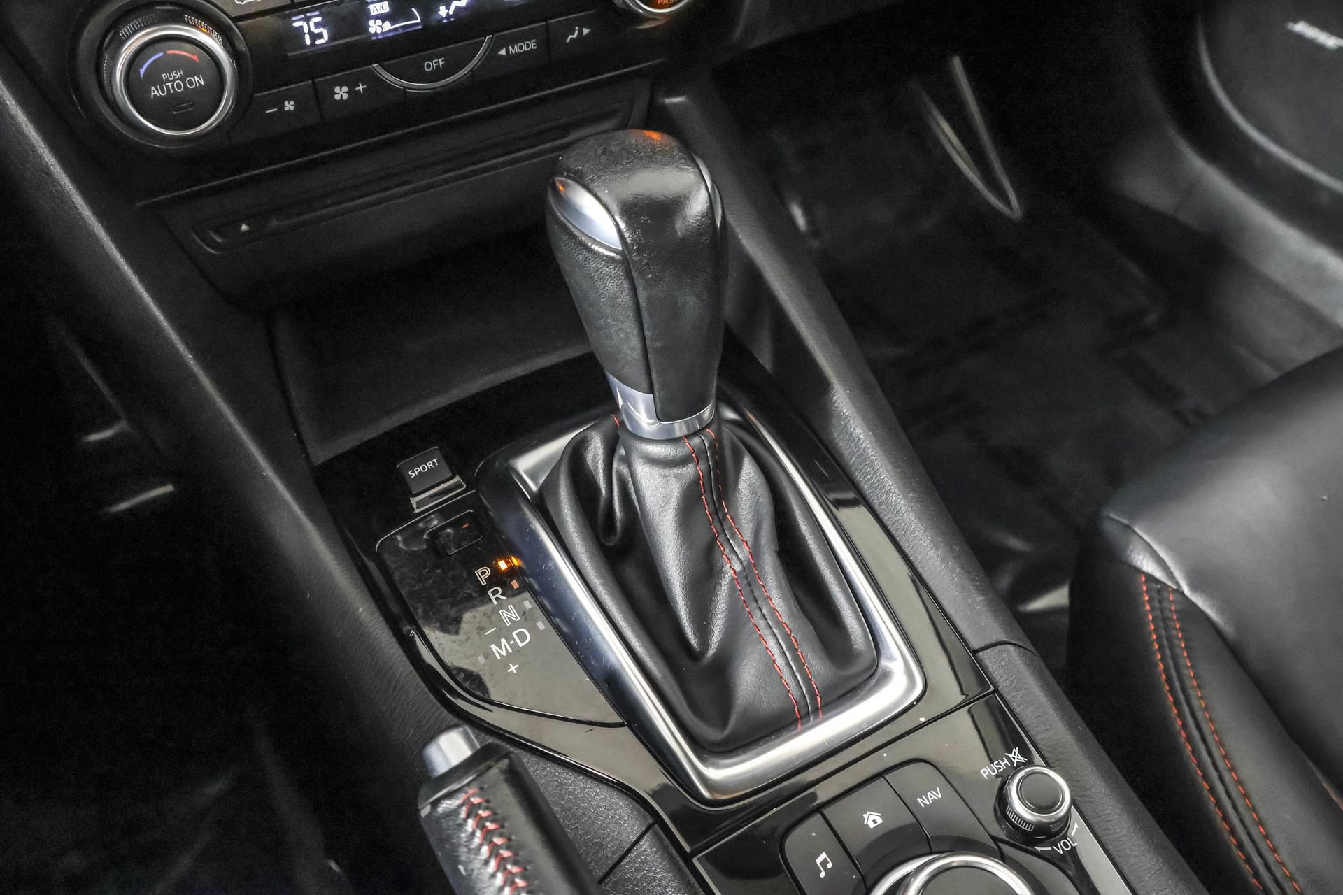 Used 2014 MAZDA MAZDA3 s Touring image 34