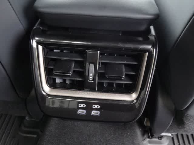 Used 2024 Toyota Crown AWD/4WD image 12