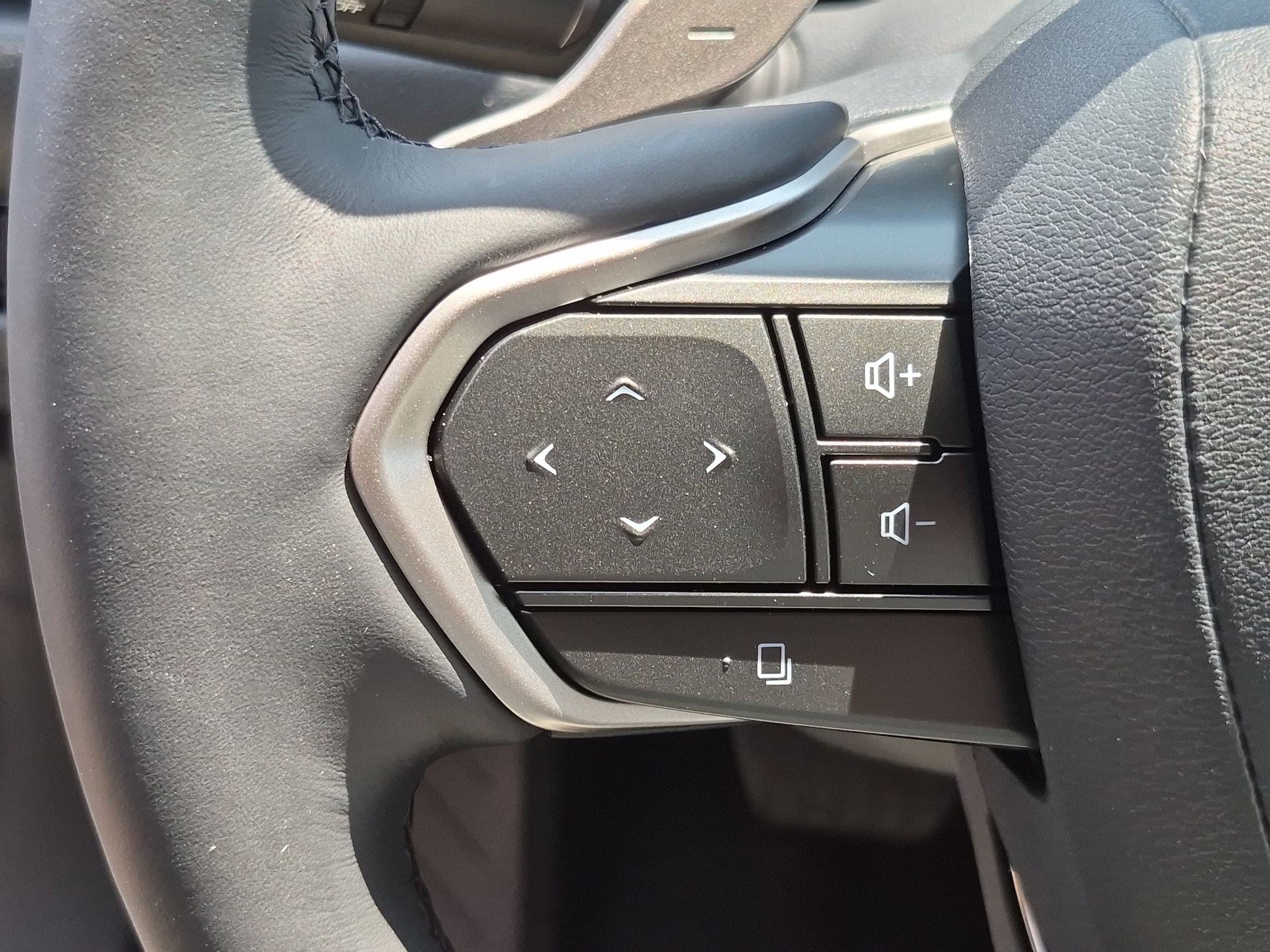 Used 2025 Lexus NX 450h+ AWD w/ Accessory Package (K3) image 19