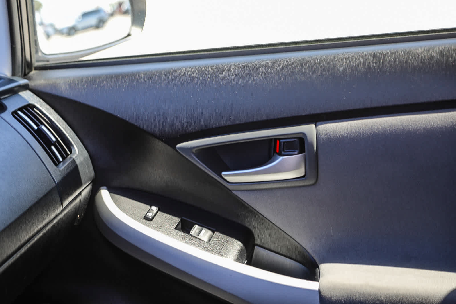 Used 2012 Toyota Prius Three FWD image 21