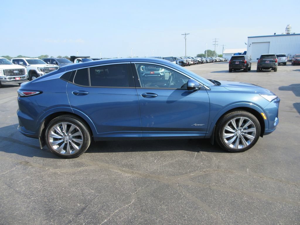 Certified 2026 Buick Envista Avenir FWD image 5